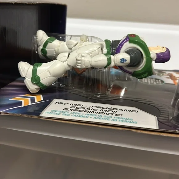 Disney Pixar Lightyear Mission Equipped Buzz Lightyear 5 Inch Action Figure, NEW - Picture 4 of 5